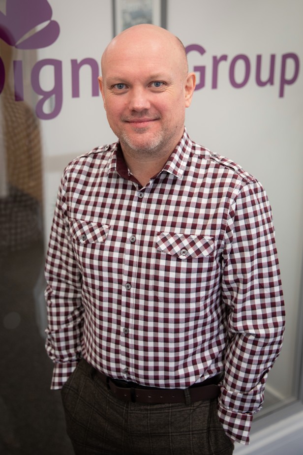 Gavin Dixon